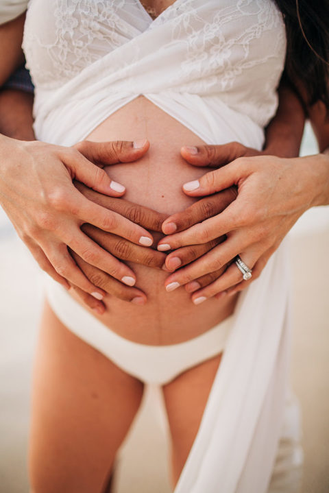 BeachSunriseMaternitySession_Miami-11-1-683x1024(pp_w480_h719) Babymooning in Miami