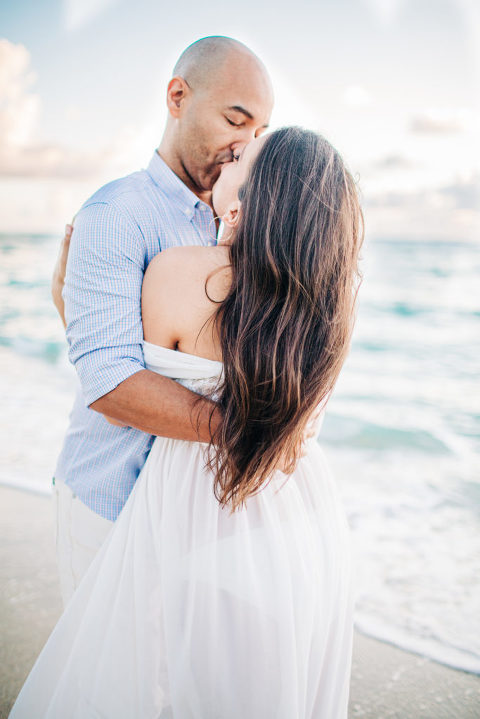 BeachSunriseMaternitySession_Miami-30-1-683x1024(pp_w480_h719) Babymooning in Miami