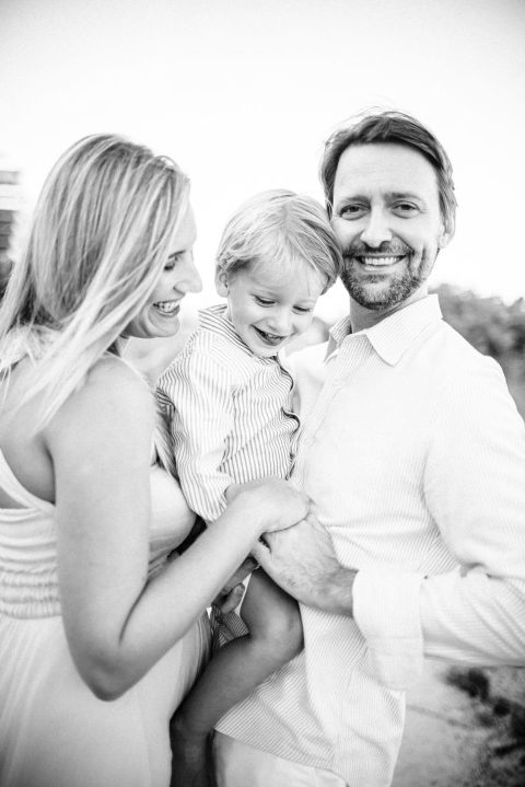 Miamimaternitysessionatthebeach-2-1-683x1024(pp_w480_h719) Children Photography: Tips on photographing Kids