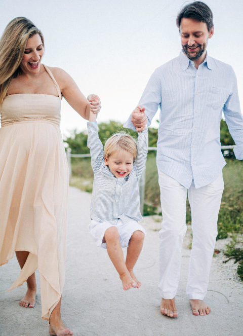 Miamimaternitysessionatthebeach-5-1-741x1024(pp_w480_h663) Children Photography: Tips on photographing Kids