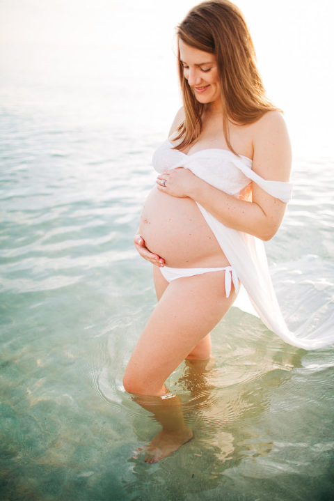 SouthBeach_MaternitySession-3-1-683x1024(pp_w480_h719) A Dreamy Miami Maternity Session at the Beach