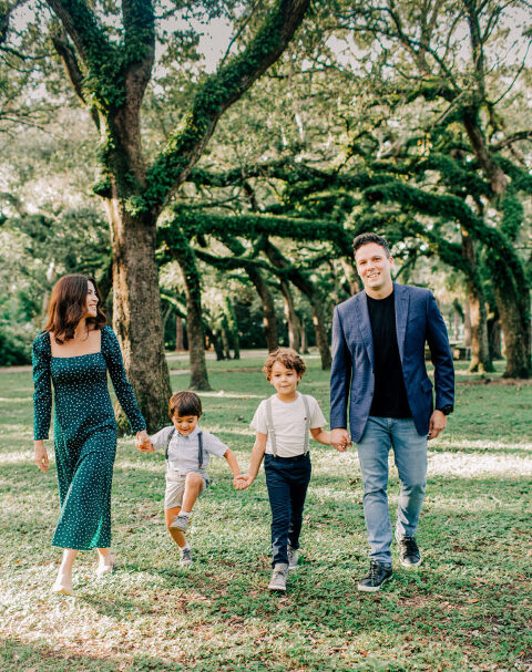 MiamiFamilyPhotoSession-2-660x835(pp_w480_h607) MiamiFamilyPhotoSession-2